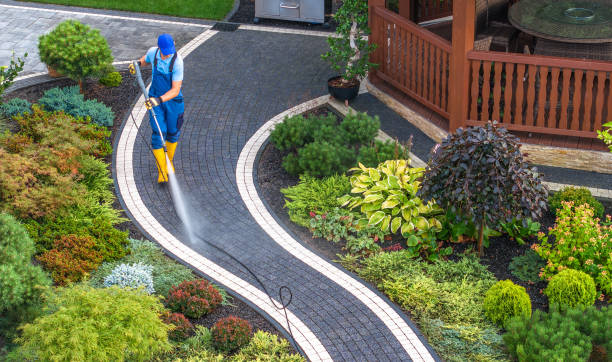 Fence Pressure Washing in Oakwood, GA